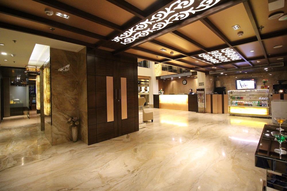 Hotel Golden Grand Delhi  Dış mekan fotoğraf