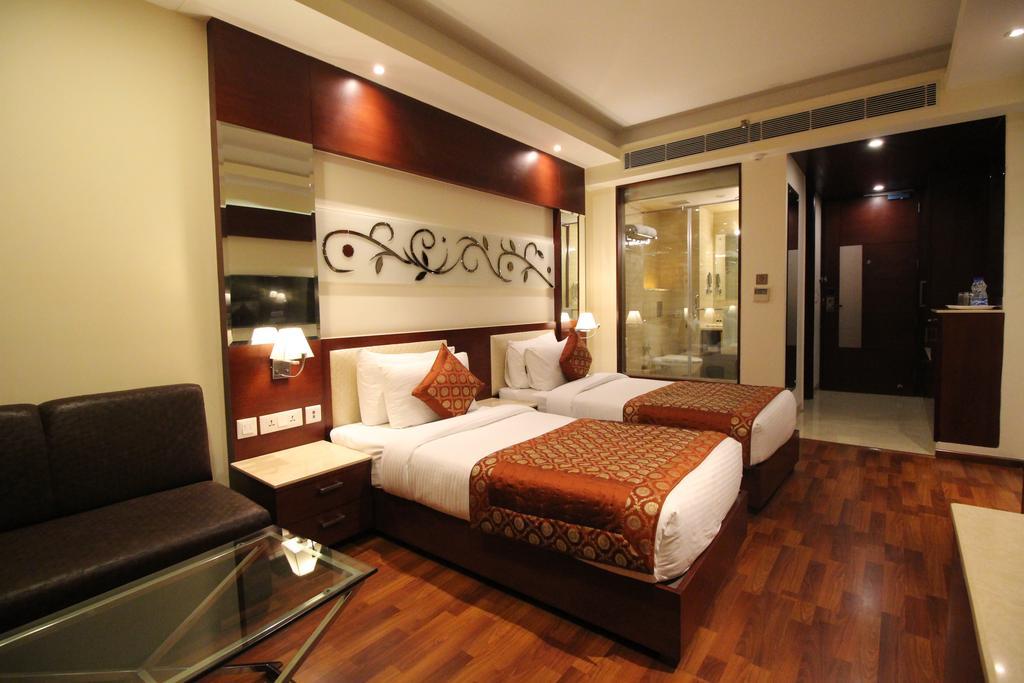 Hotel Golden Grand Delhi  Dış mekan fotoğraf