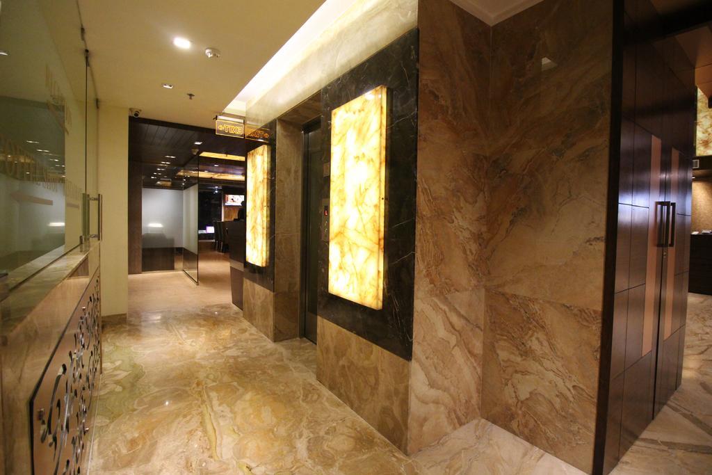 Hotel Golden Grand Delhi  Dış mekan fotoğraf