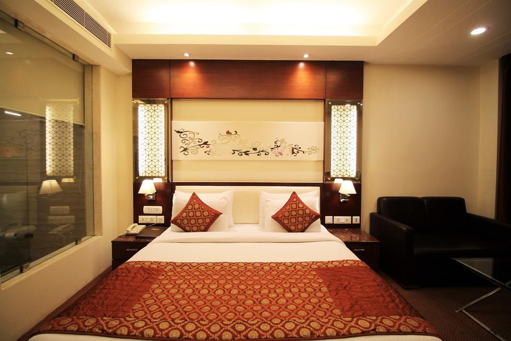 Hotel Golden Grand Delhi  Dış mekan fotoğraf