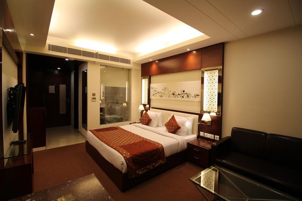 Hotel Golden Grand Delhi  Dış mekan fotoğraf